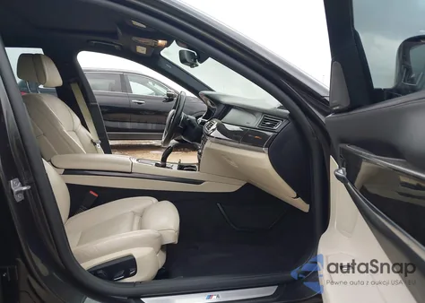 2014 BMW Alpina B7 из США, поврежденный, VIN WBAYE8C57ED134799